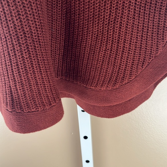 R D Style Long Sleeve Sweater. NWOT - Picture 9 of 9